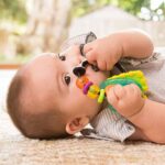 دندان گیر جغجغه ای نوزاد Infantino مدل Slide & Chew Teether Keys