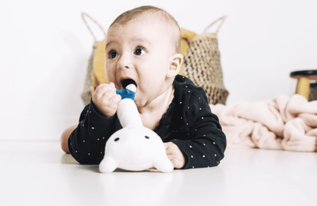 اسباب‌بازی دندونی نوزاد راهی به آرامش در دنیای رشد دندان‌ها