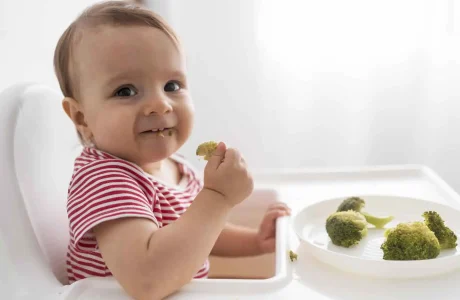 غذای مناسب نوزاد 11 و 12 ماهه